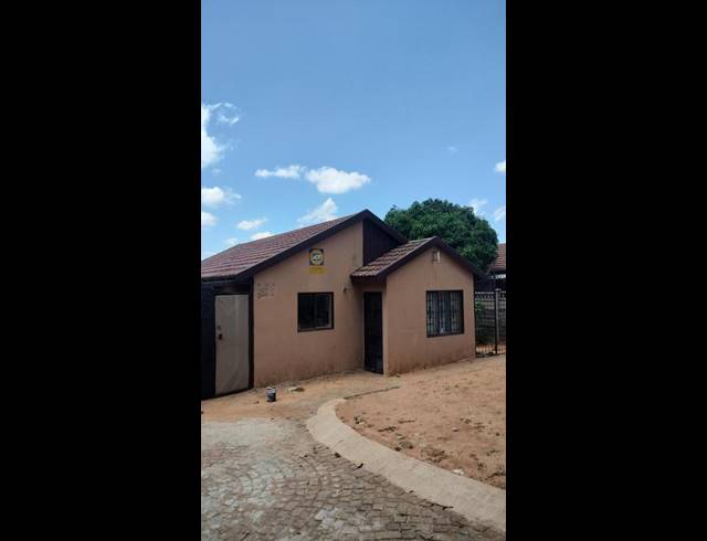 3 BEDROOM HOUSE FOR SALE IN MARLBORO GARDENS